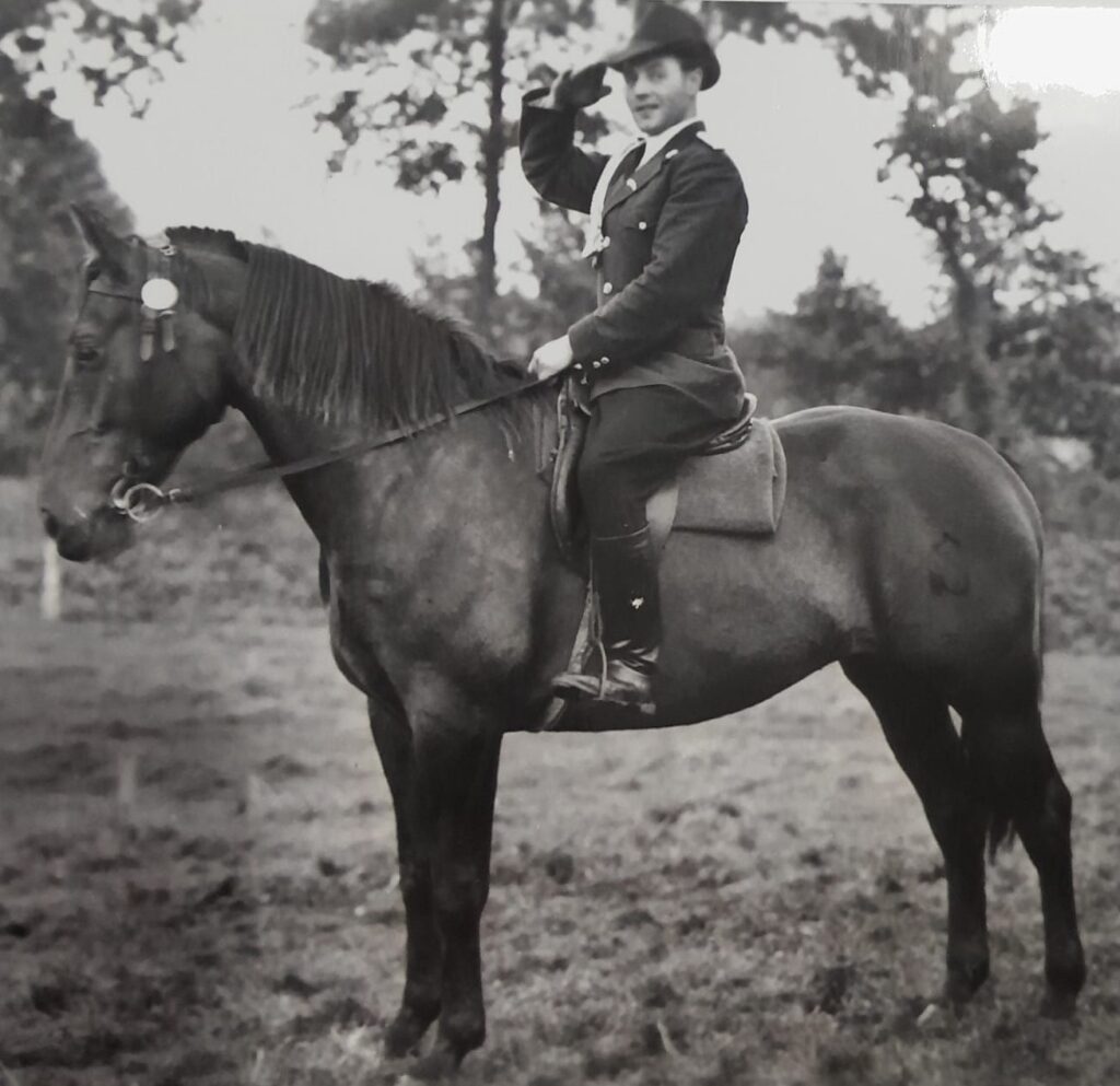Josef Jöpi Otten als Adjutant der Gilde zu Pferde ca. 1950er-Jahre