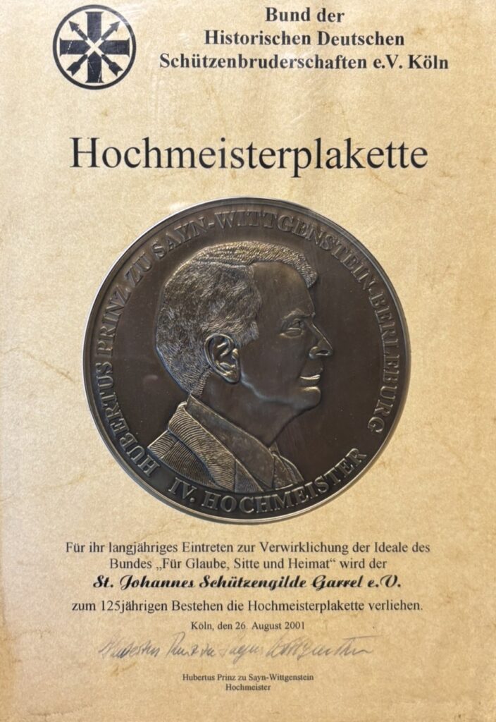 Der BHDS überreicht der Gilde zum 125-jährigen Jubiläum die Hochmeisterplakette