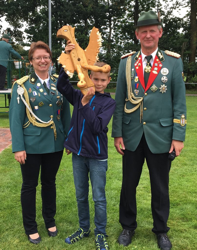 Der erste Kinder-Adlerkönig Lukas Ewen 2016