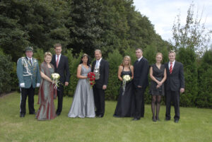 Thron 2010